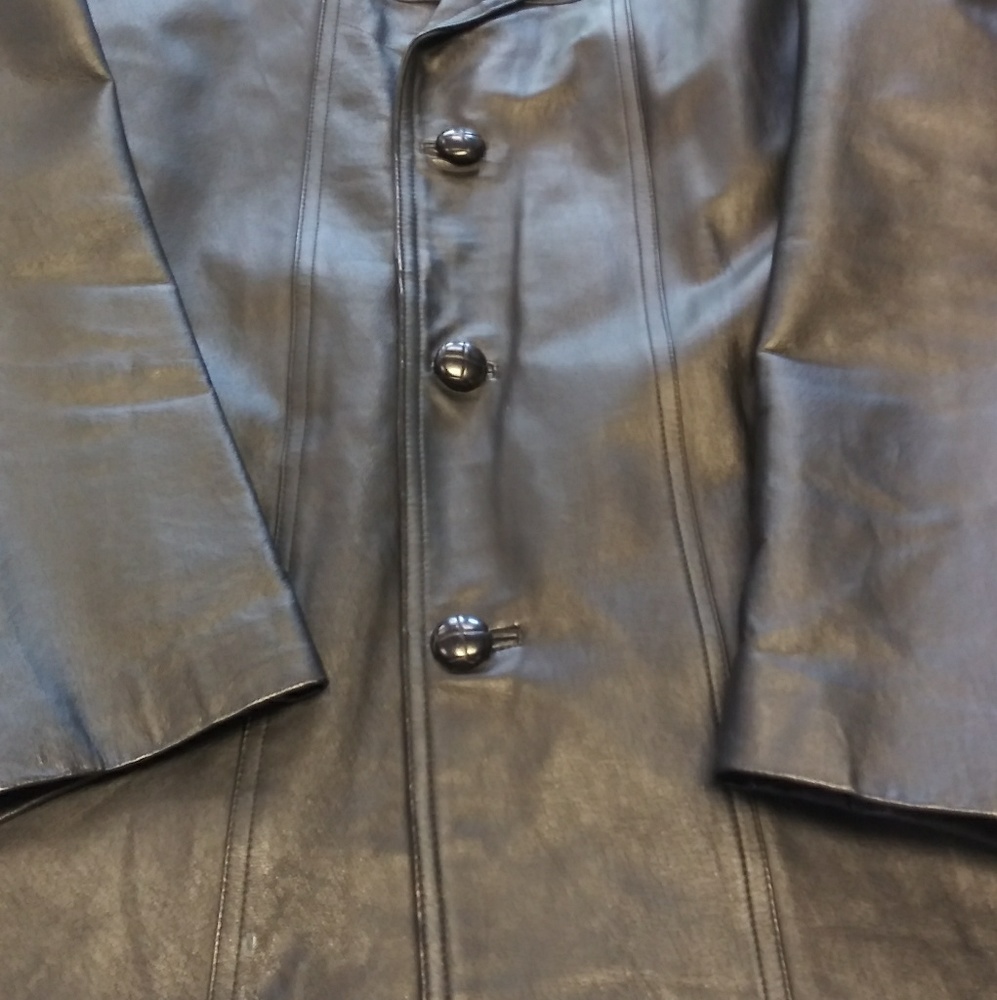 Man Leather coat. Brand name: Towncraft